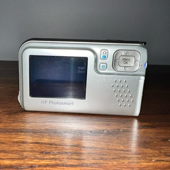 Digital Camera HP Photosmart E427 / digital camera. 6.0 megapixels 2"LCD silver - Picture 4 of 7